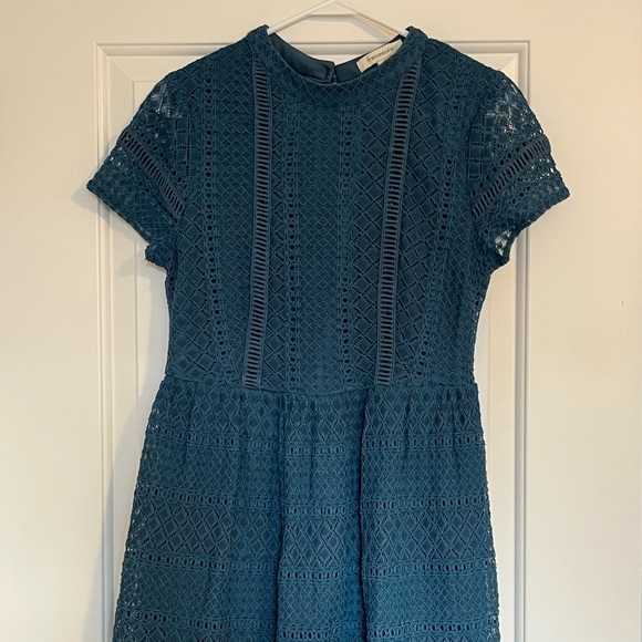 Francesca’s Dress - Picture 2 of 4